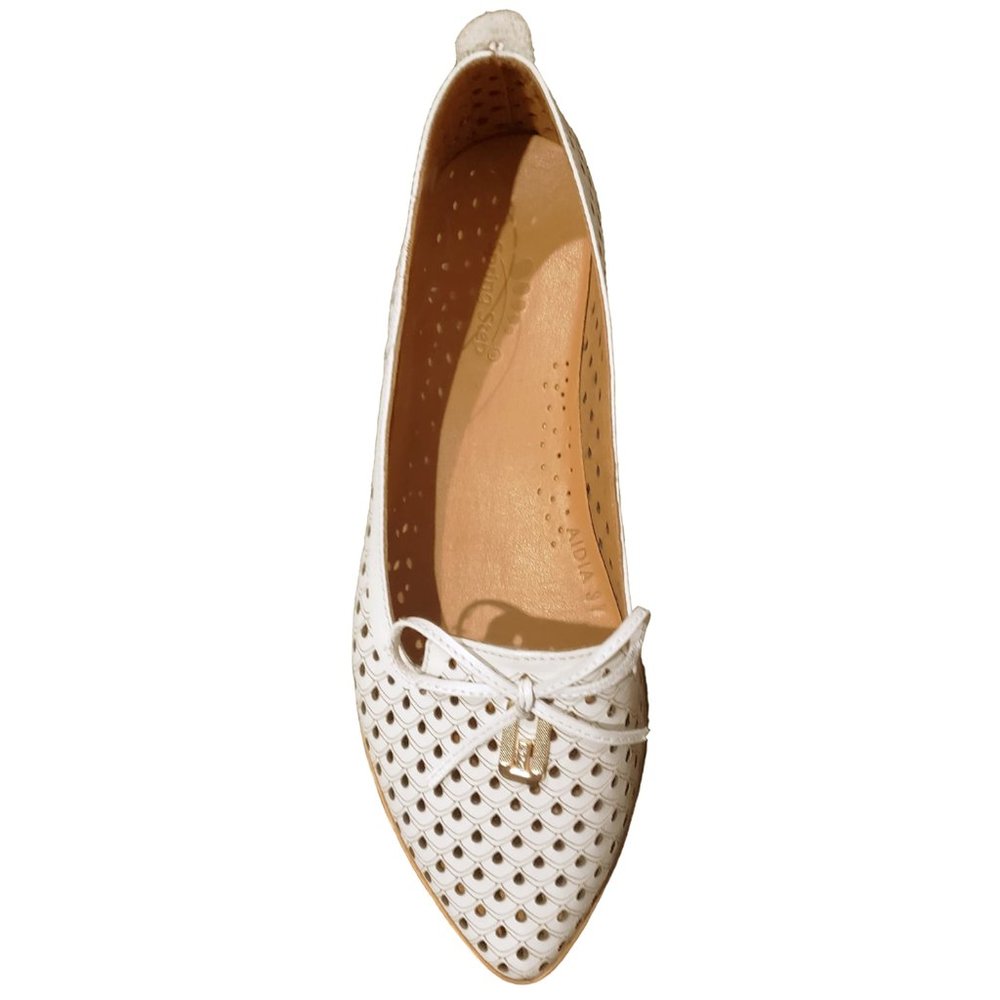 NEW Spring Step Women Aidia Gold Charm Bow Scallop Cut Out Pointy Dress Loafer - Picture 2 of 7
